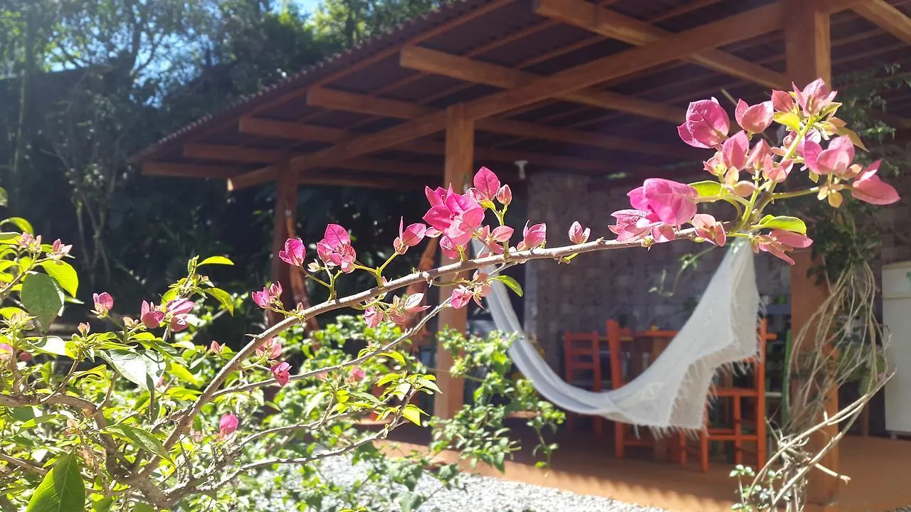 אורחן Joinville Hostel & Pousada