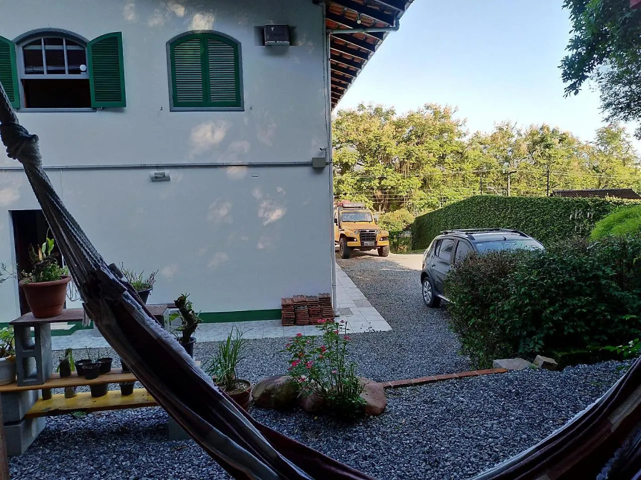 אורחן Joinville Hostel & Pousada