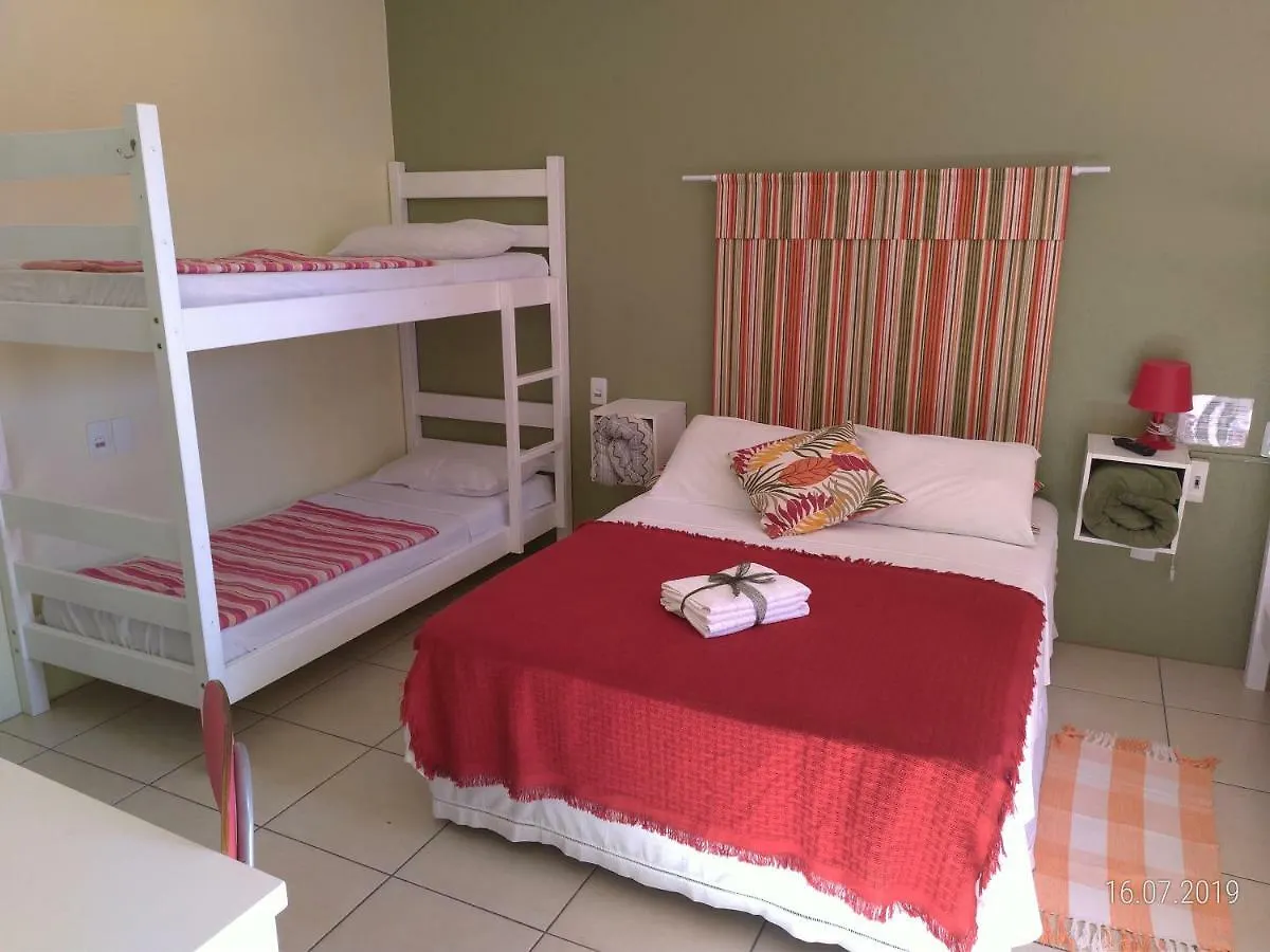 אורחן Joinville Hostel & Pousada