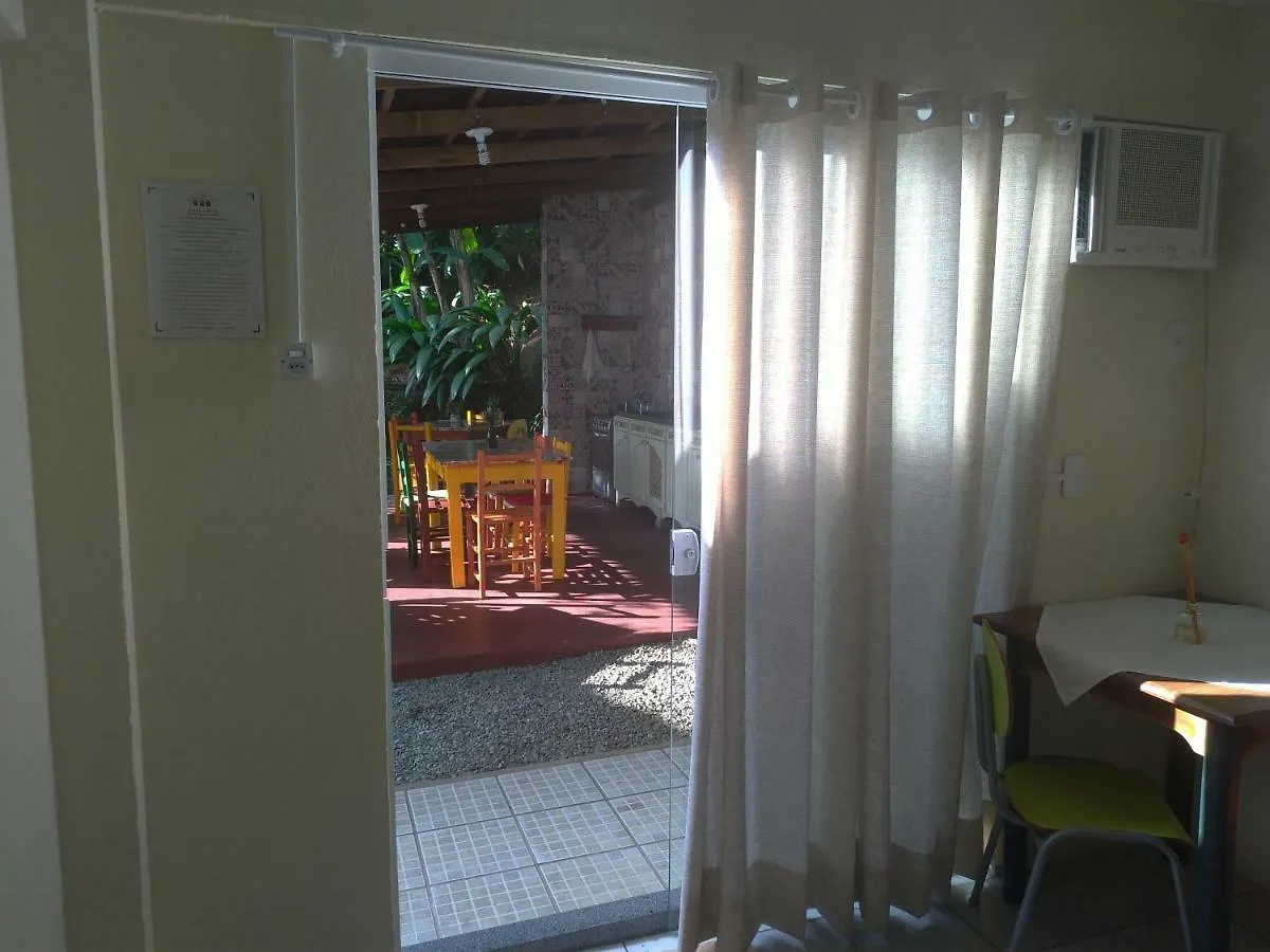 אורחן Joinville Hostel & Pousada