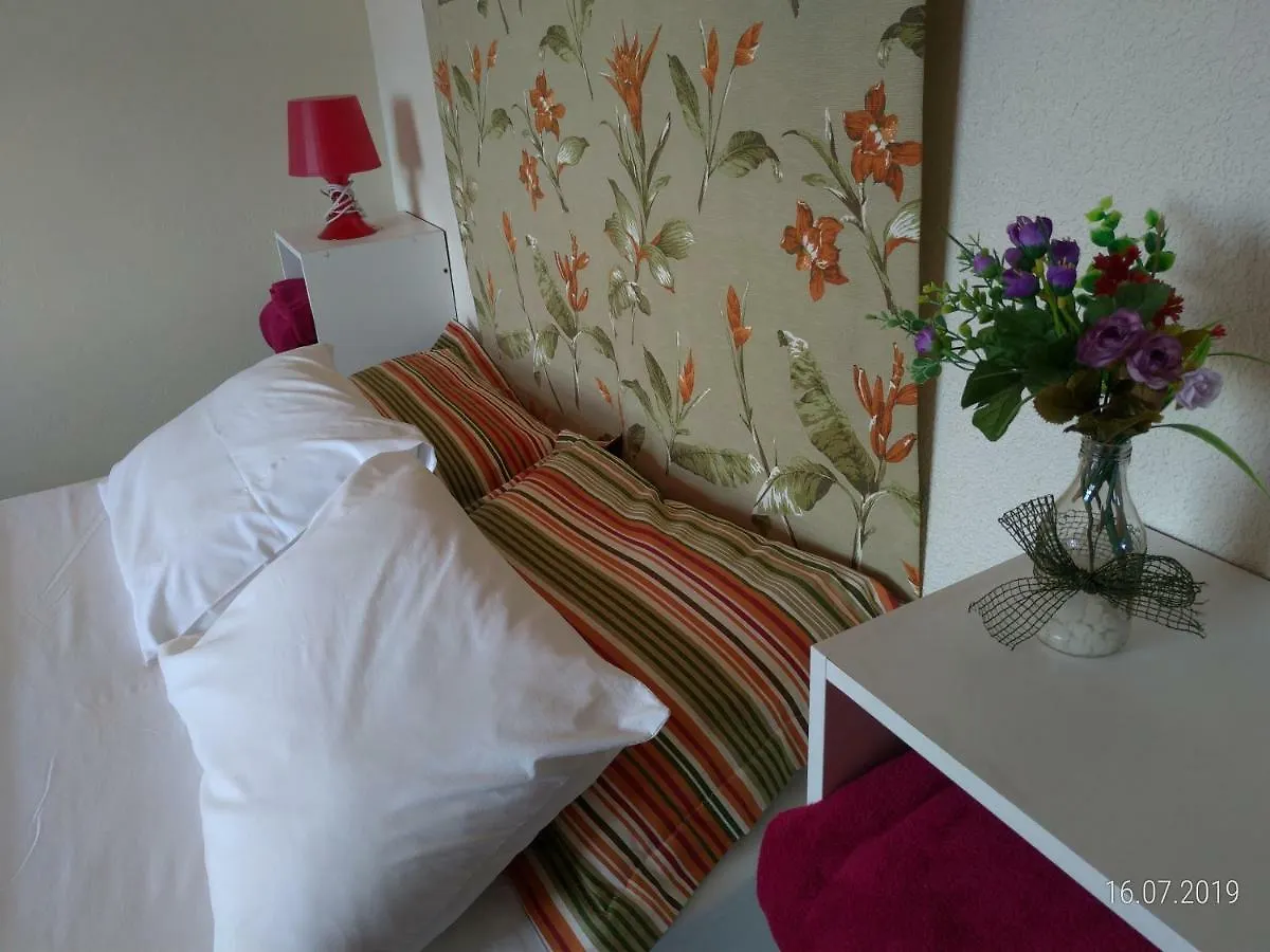 Joinville Hostel & Pousada 2*,