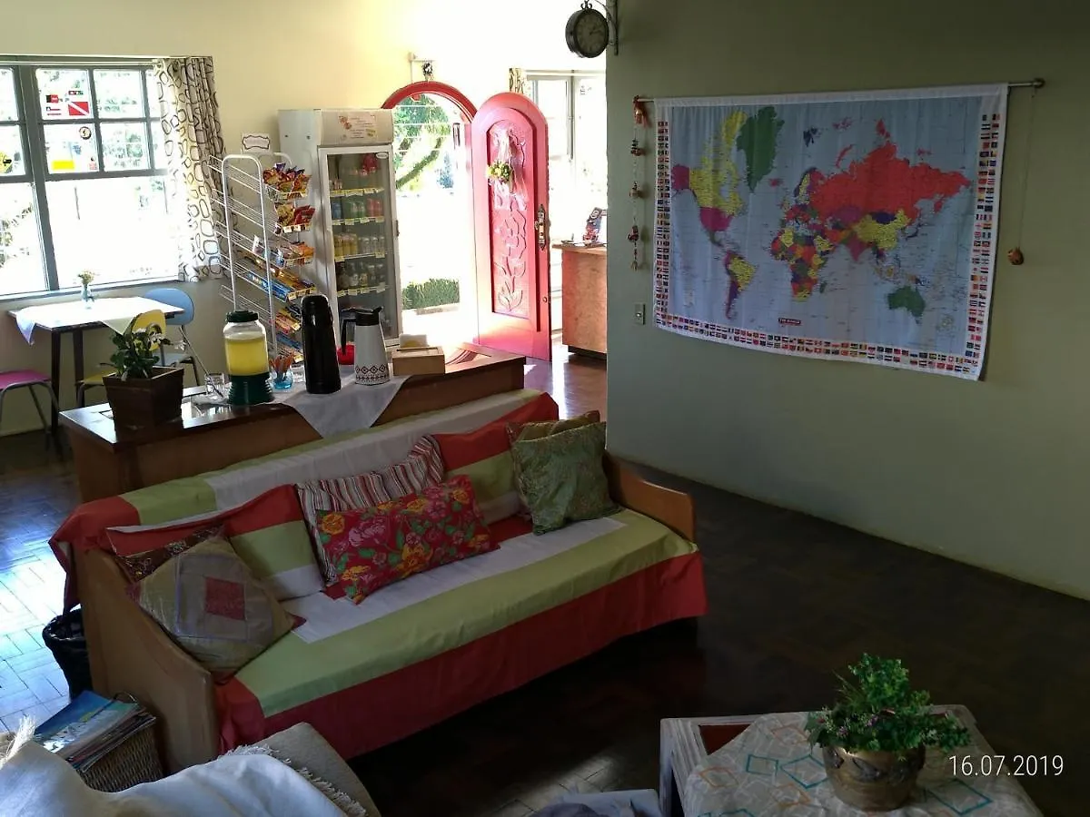 Joinville Hostel & Pousada אורחן